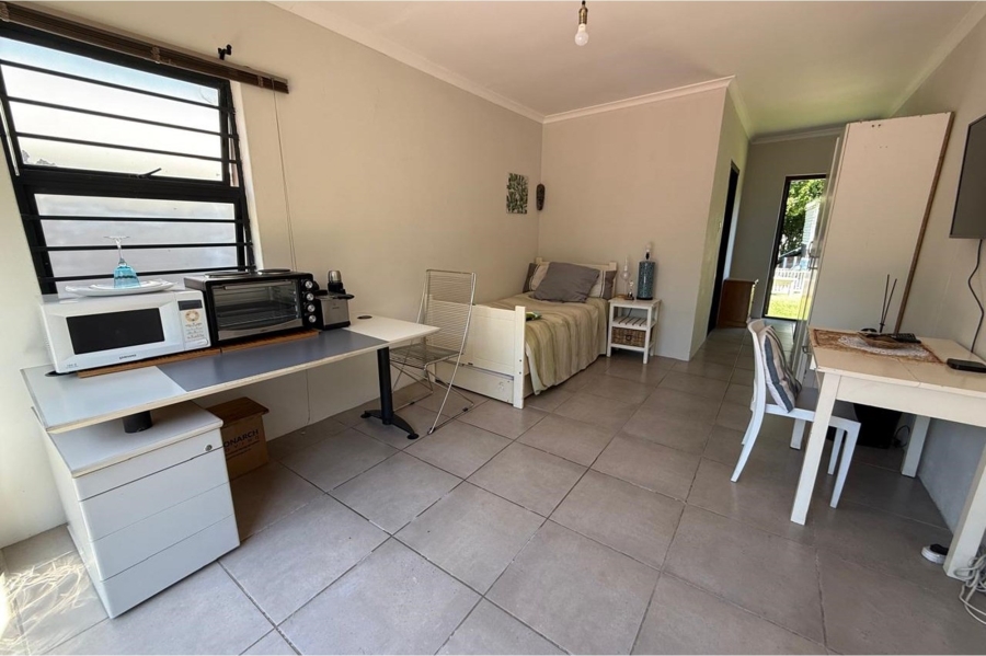 3 Bedroom Property for Sale in Roundhay Western Cape